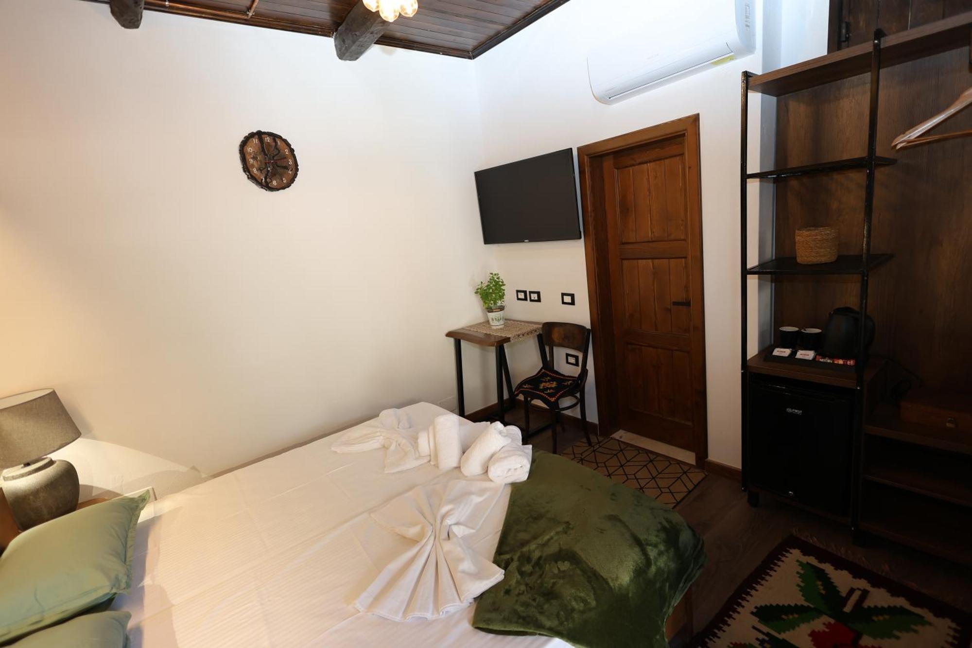Ador Boutique Hotel Berat Kültér fotó