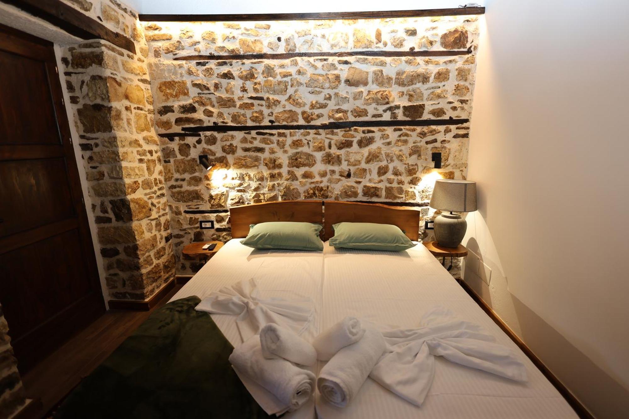 Ador Boutique Hotel Berat Kültér fotó