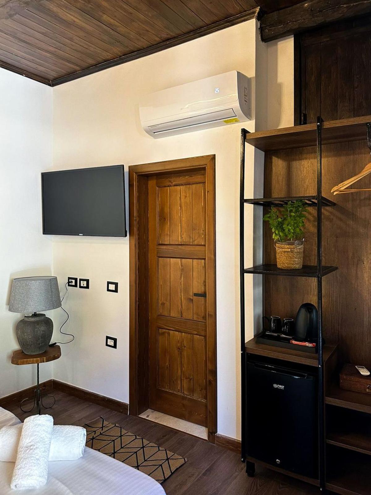 Ador Boutique Hotel Berat Kültér fotó