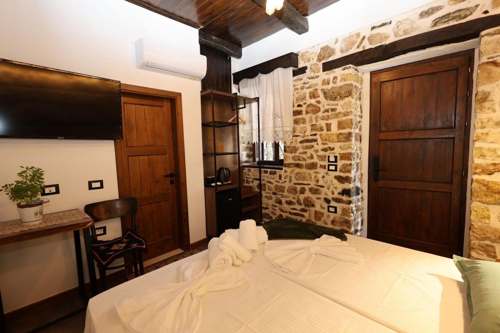 Ador Boutique Hotel Berat Kültér fotó