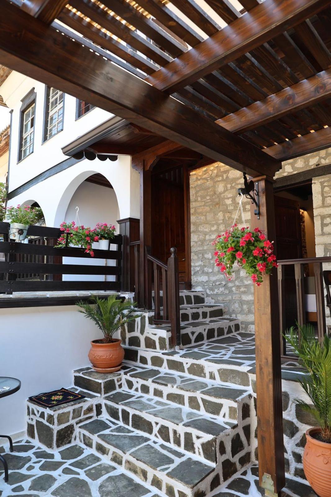 Ador Boutique Hotel Berat Kültér fotó