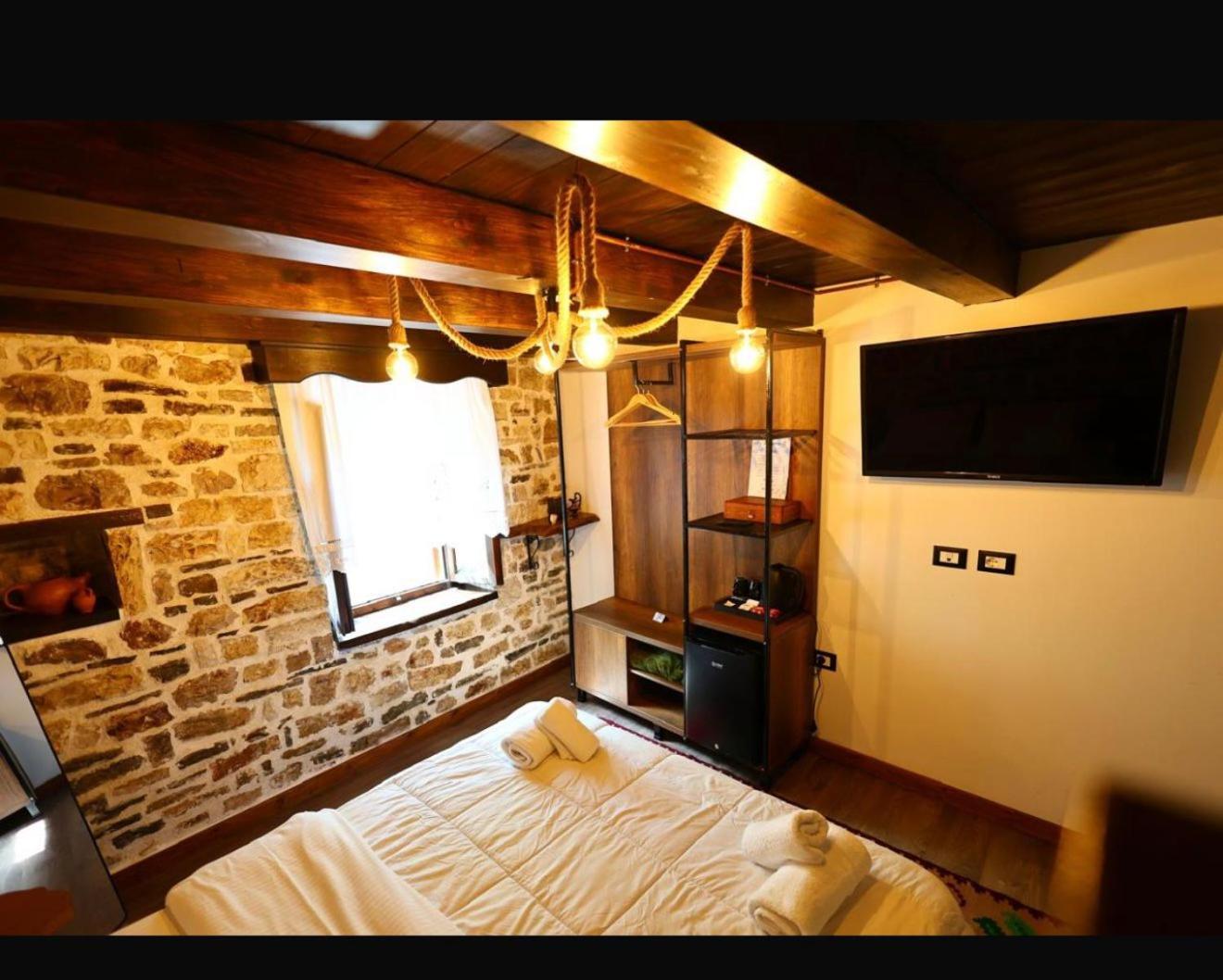 Ador Boutique Hotel Berat Kültér fotó