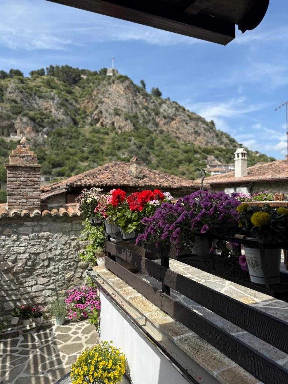 Ador Boutique Hotel Berat Kültér fotó