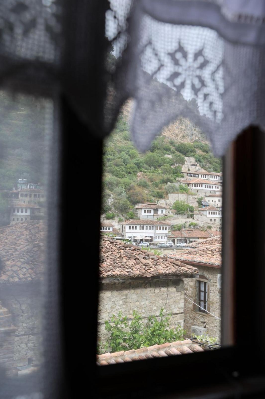 Ador Boutique Hotel Berat Kültér fotó