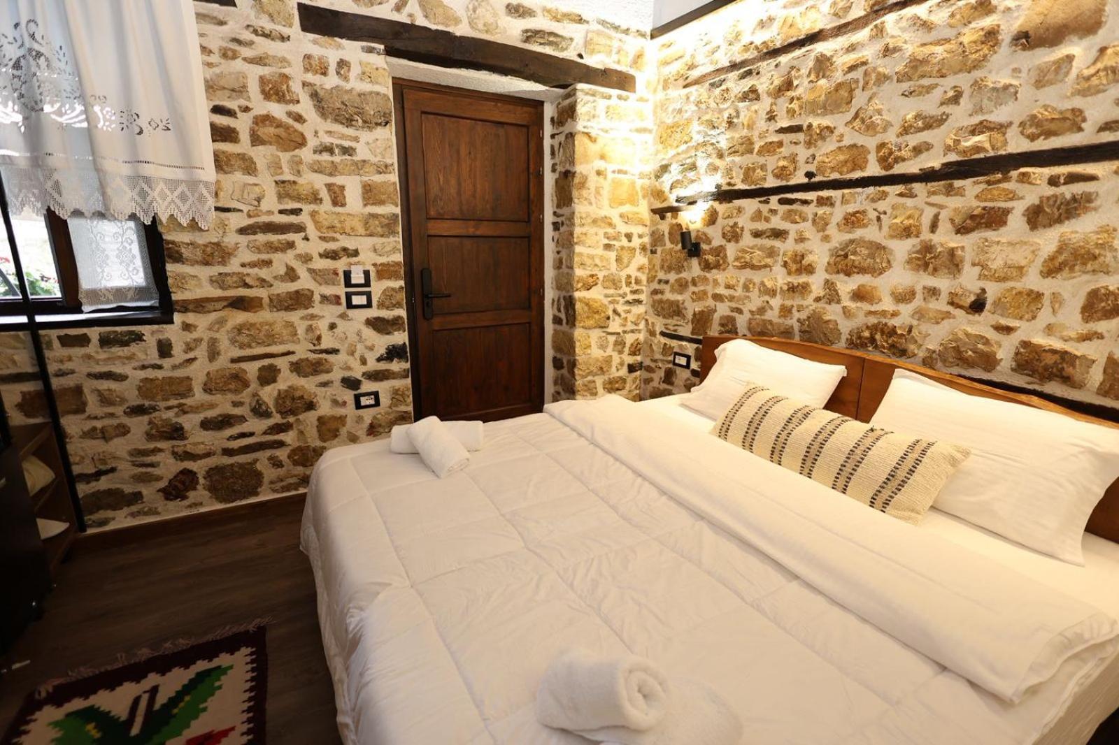 Ador Boutique Hotel Berat Kültér fotó