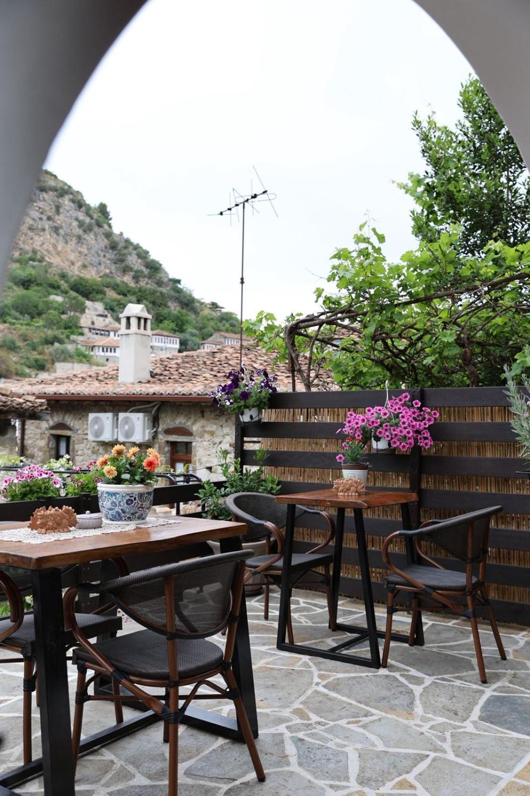 Ador Boutique Hotel Berat Kültér fotó